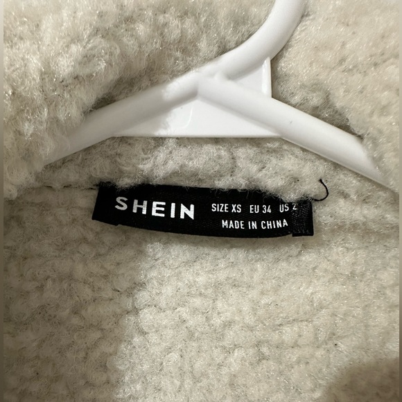 SHEIN Zip Up Contrast Teddy Collar Suede Jacket in Black & White - Picture 6 of 8